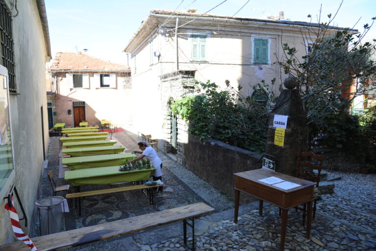 Preparazione dei tavoli